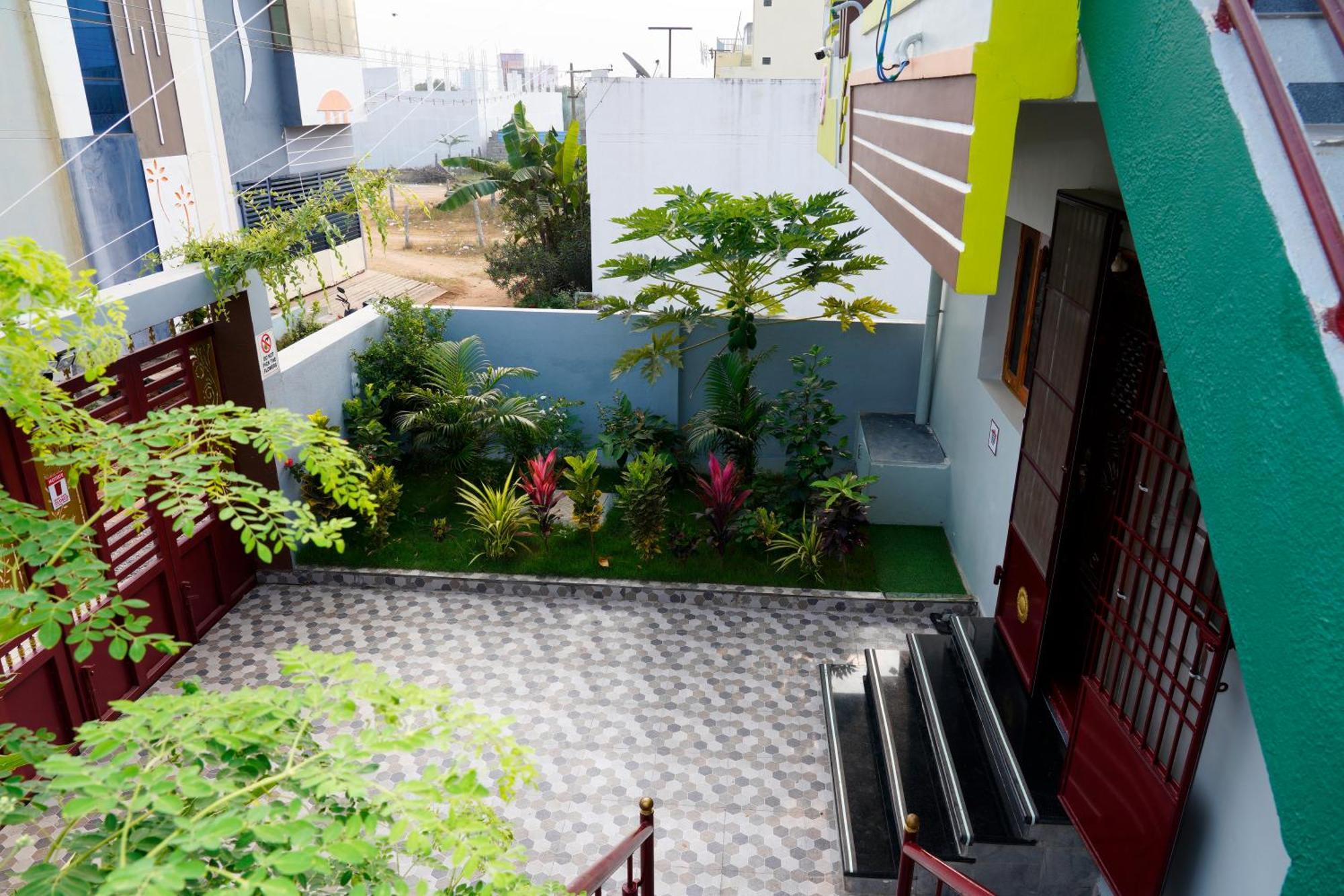Sri Sakthi Holiday home