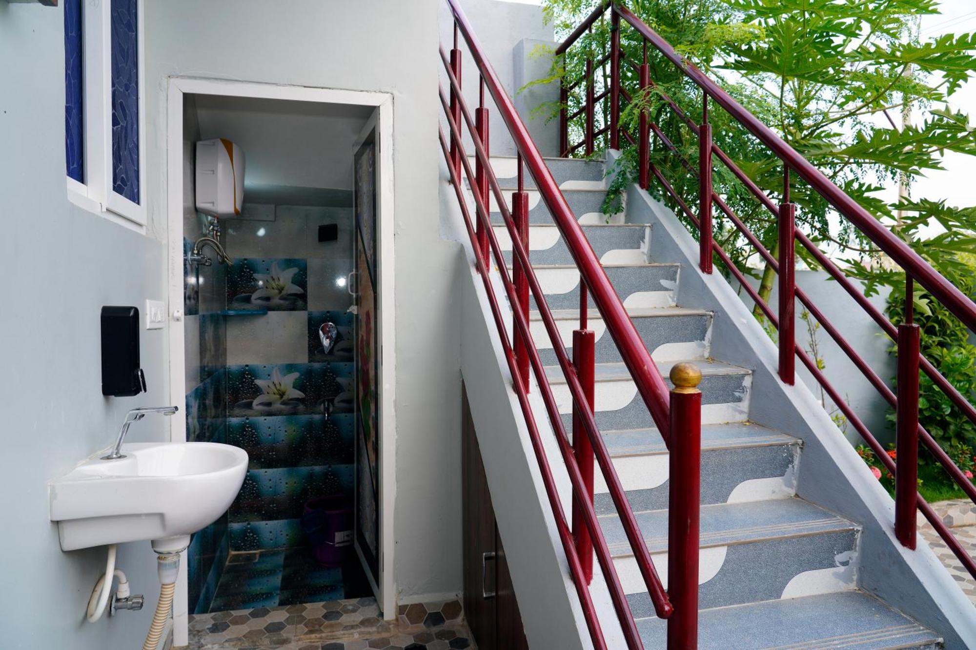 Sri Sakthi Holiday home *