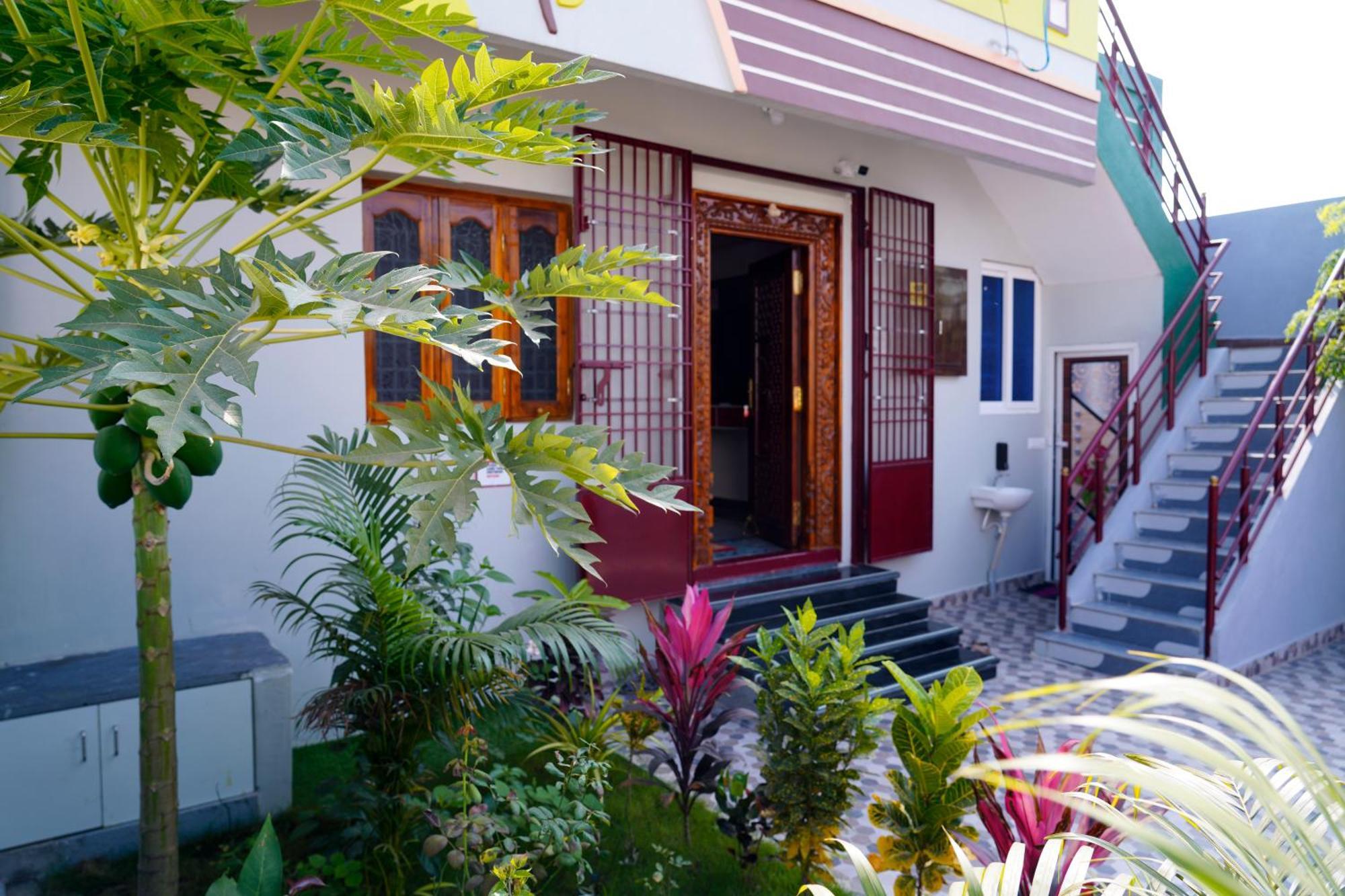Sri Sakthi Holiday home *